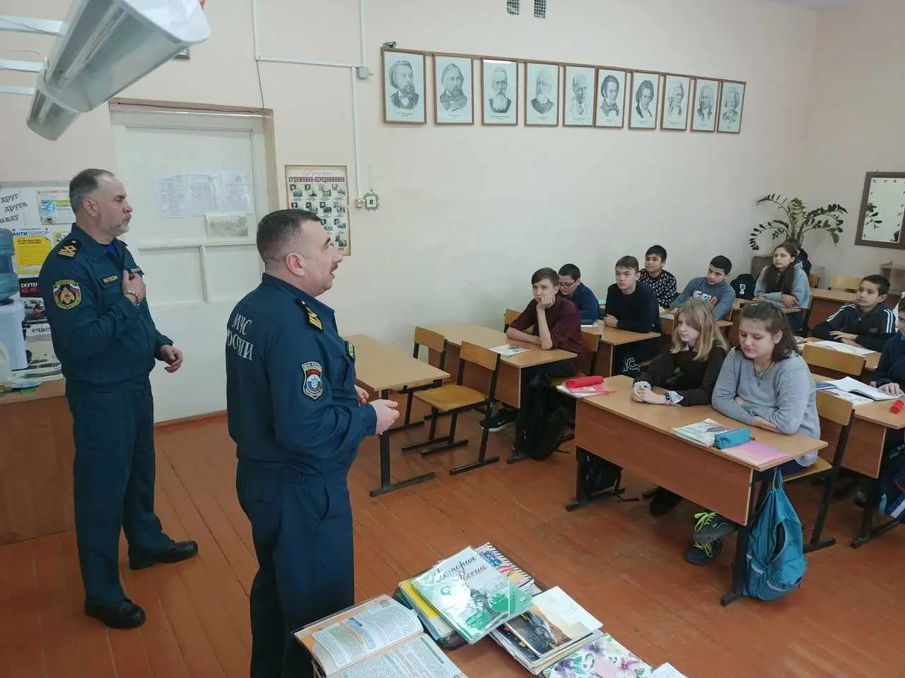 Инспекторы ГИМС напоминают детям о правилах безопасности на льду