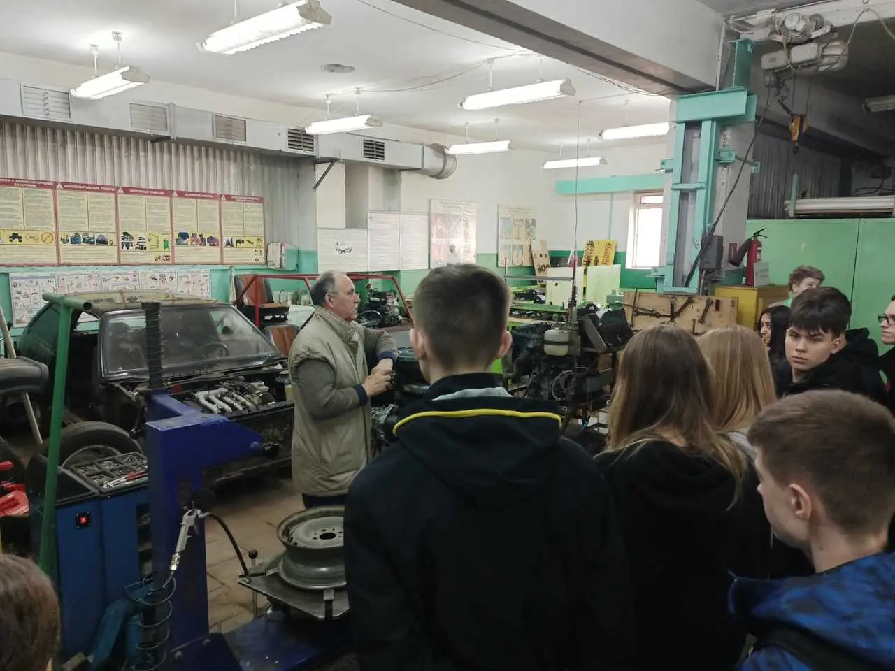 На прошлой неделе учащиеся 9-х классов посетили профоринтационное мероприятие, которое состоялось в Савеловском колледже.
