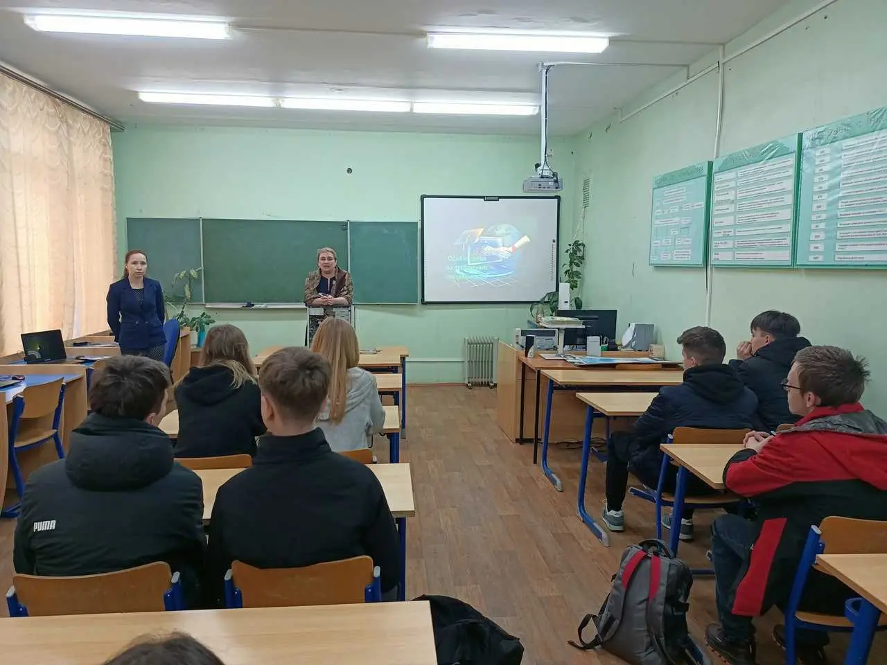 На прошлой неделе учащиеся 9-х классов посетили профоринтационное мероприятие, которое состоялось в Савеловском колледже.