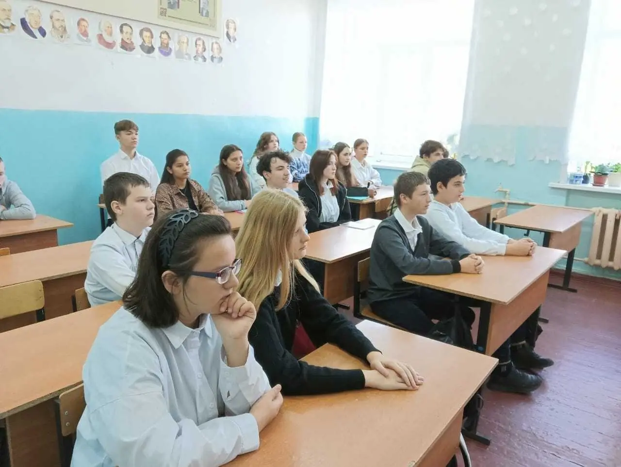 17 октября 2024 года прошло внеурочное занятие «Россия аграрная: пищевая промышленность и общественное питание» для обучающихся 6-11 классов, в рамках внеурочной деятельности профессионального минимума «Россия – мои горизонты».