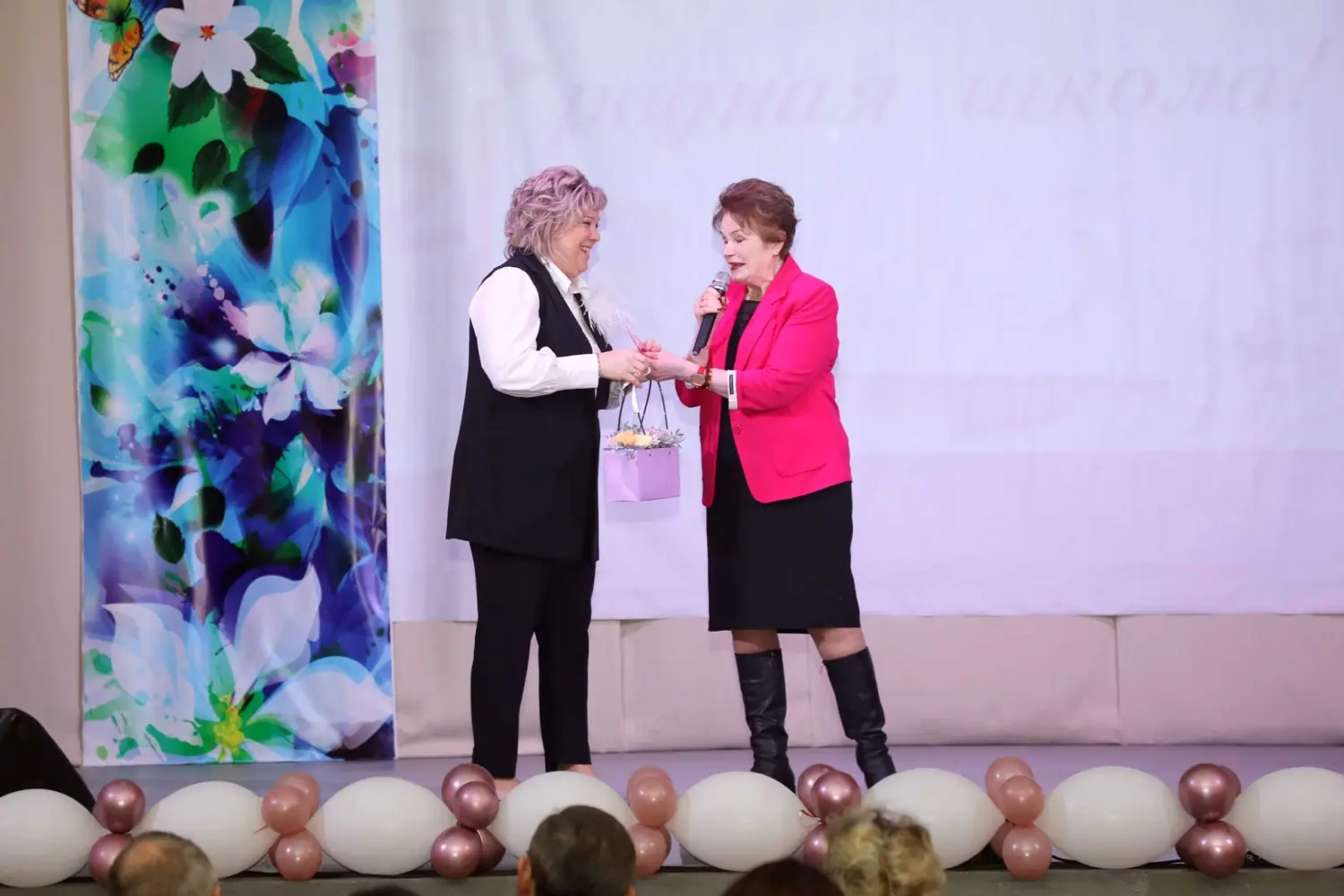 29 ноября состоялся праздничный концерт, посвящённый 85-летнему юбилею школы.