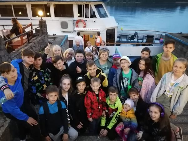 По настоящему волшебно завершился учебный год для учащихся 6а и..